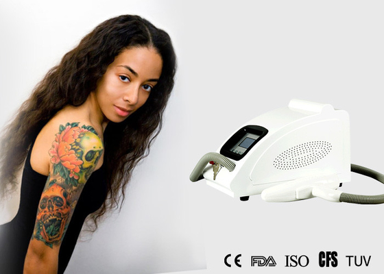 China Carbon Peeling Nd Yag Laser Tattoo Removal Machine Lightweight 200－1000mj Pulse Energy supplier