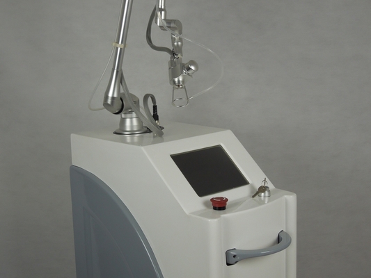 Acne Scar Removal CO2 Fractional Laser Machine 10600nm Wavelength With RF Metal Tube supplier